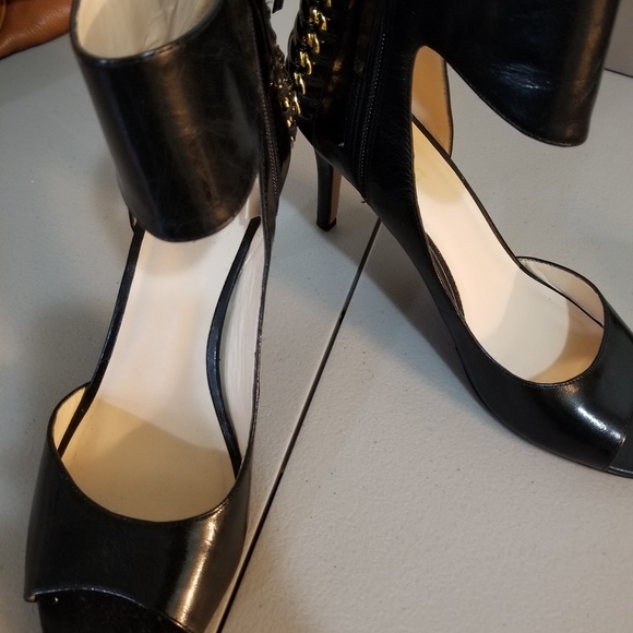 Beautiful Guess Sandal never worn - Picture 2 of 7